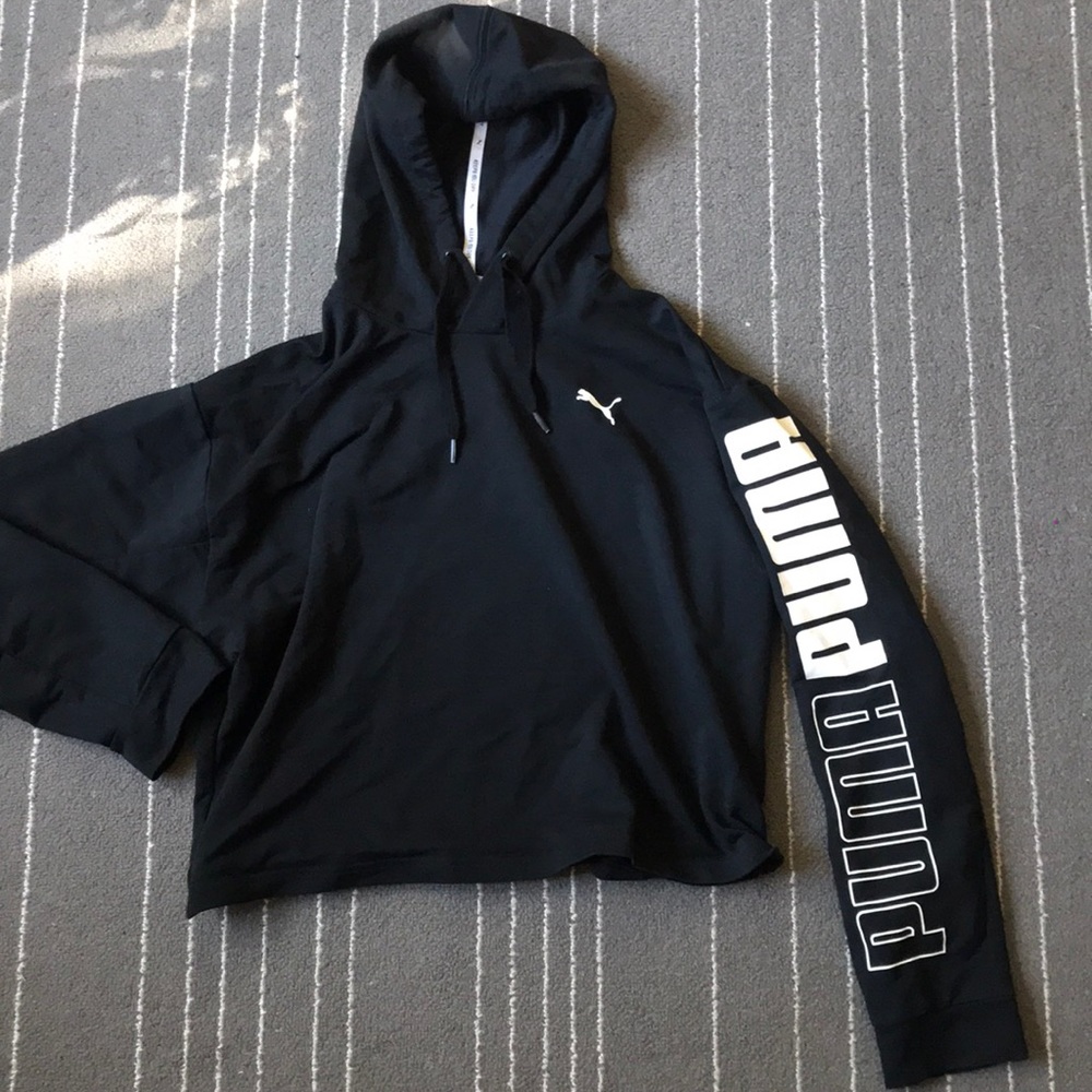 Cropped puma sweatshirt